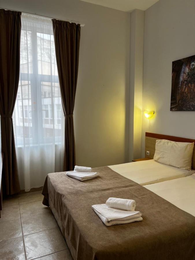 Hotel Central บัลชิค ภายนอก รูปภาพ